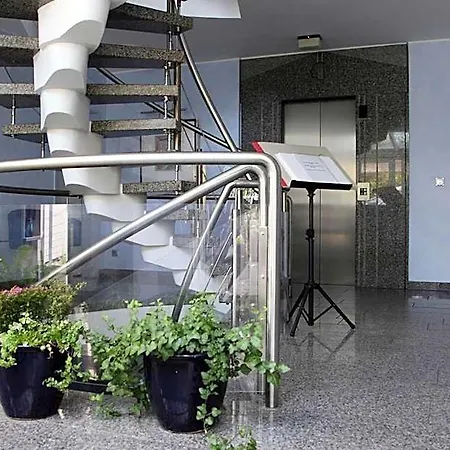 Ney Hotel